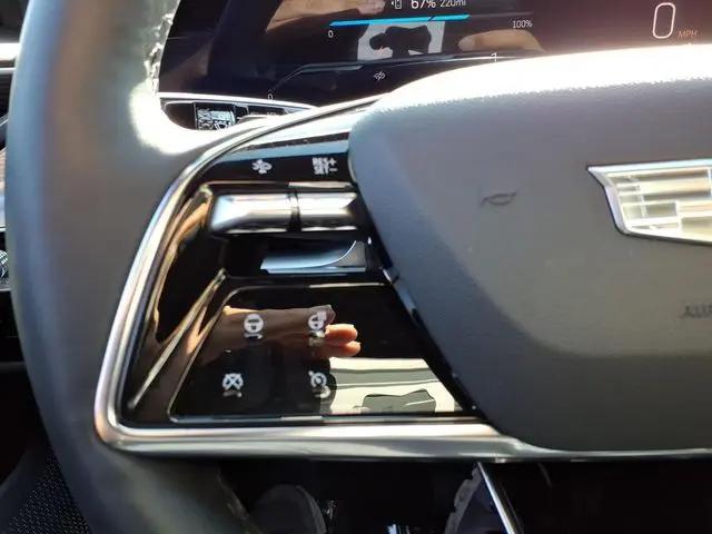 2025 Cadillac iQ Luxury 3 RWD