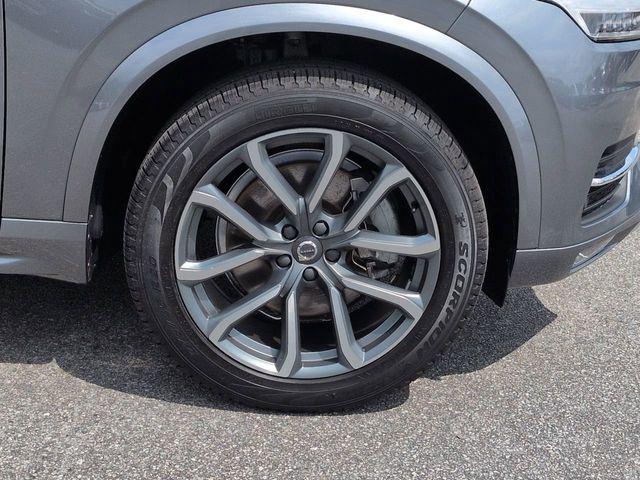 2019 Volvo XC90 T6 Momentum