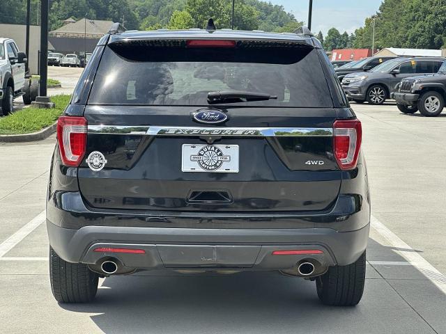 2017 Ford Explorer Base