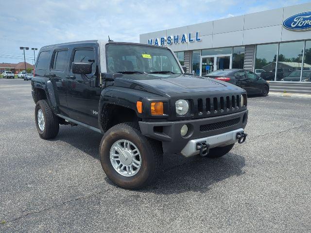 2009 HUMMER H3 Base
