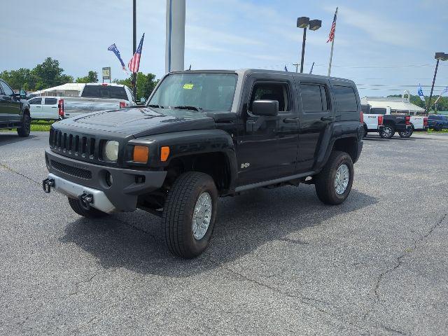 2009 HUMMER H3 Base