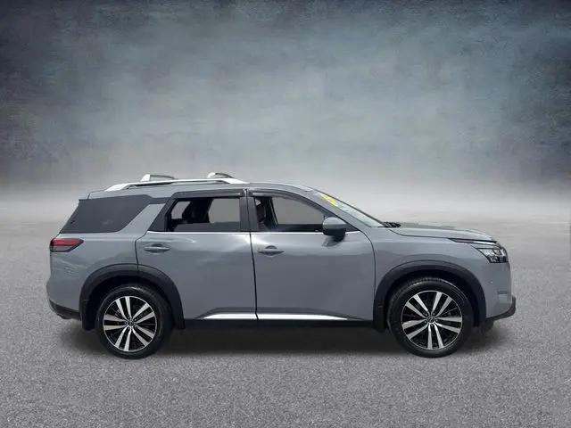 2024 Nissan Pathfinder Platinum 4WD