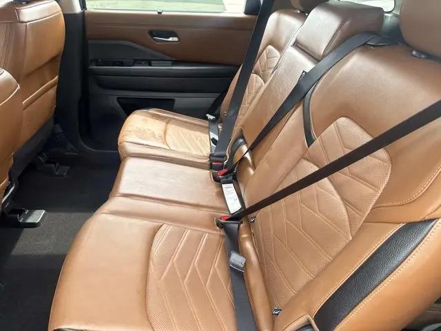 2024 Nissan Pathfinder Platinum 4WD