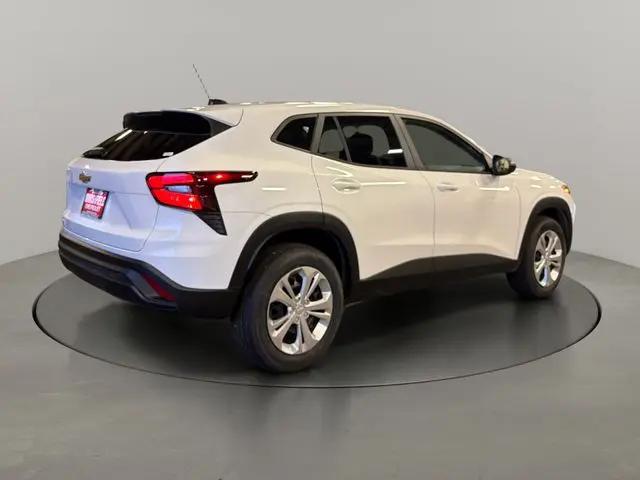2026 Chevrolet Trax FWD LS