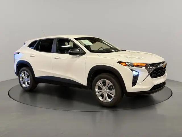 2026 Chevrolet Trax FWD LS