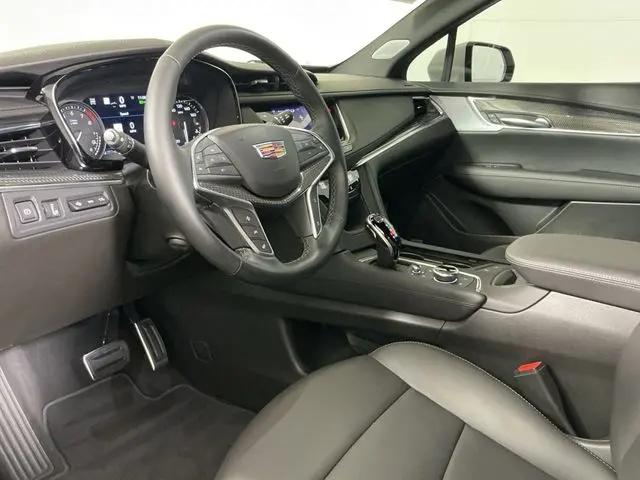 2025 Cadillac XT5 AWD Sport