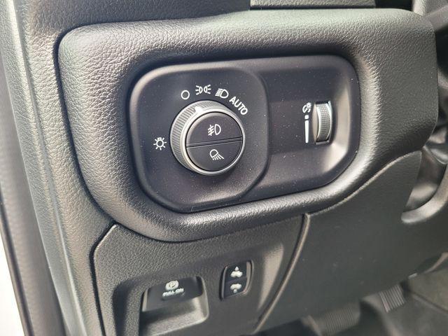 2023 Ram 1500 Big Horn Crew Cab 4x4 5'7" Box
