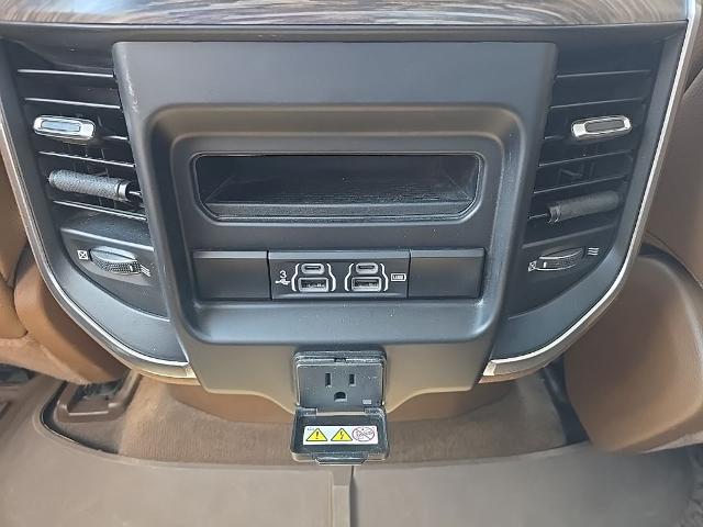 2020 Ram 1500 Laramie Crew Cab 4x4 5'7" Box