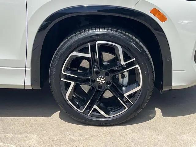 2026 Volkswagen Tiguan SEL R-Line Turbo