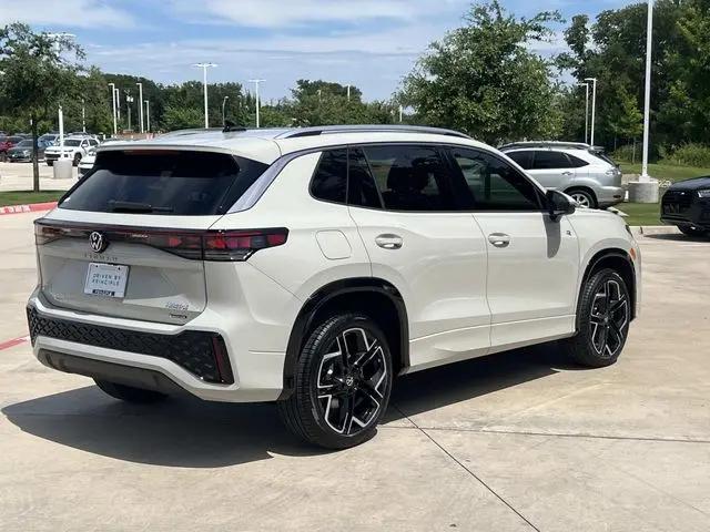 2026 Volkswagen Tiguan SEL R-Line Turbo