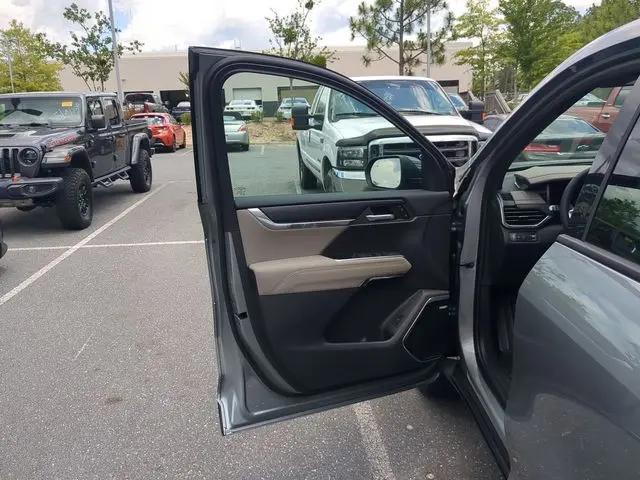 2026 GMC Acadia Elevation FWD