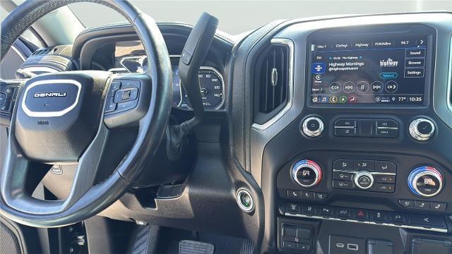2022 GMC Sierra 3500HD 4WD Crew Cab Long Bed Denali