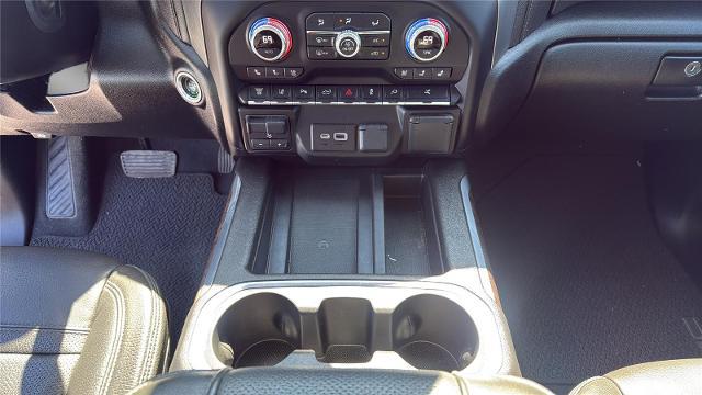 2022 GMC Sierra 3500HD 4WD Crew Cab Long Bed Denali