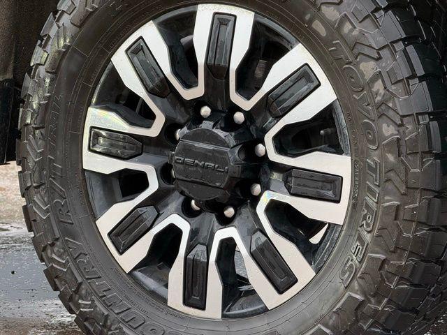 2025 GMC Sierra 3500HD 4WD Crew Cab Standard Bed Denali Ultimate