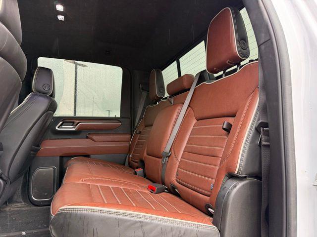 2025 GMC Sierra 3500HD 4WD Crew Cab Standard Bed Denali Ultimate