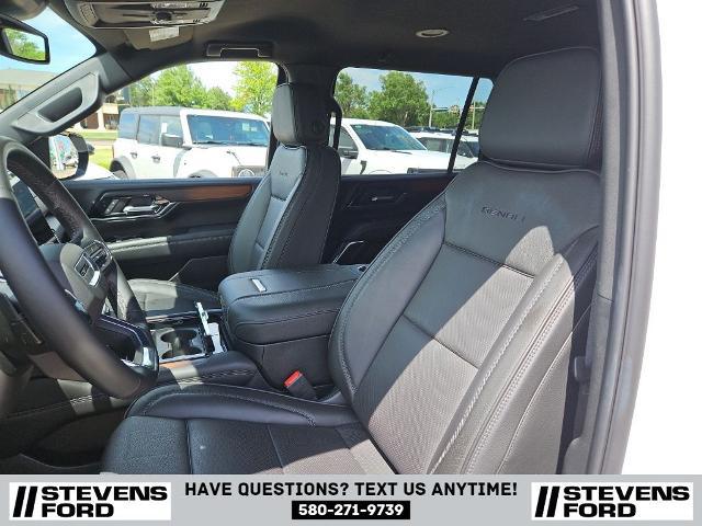 2025 GMC Yukon XL 4WD Denali