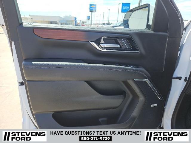 2025 GMC Yukon XL 4WD Denali