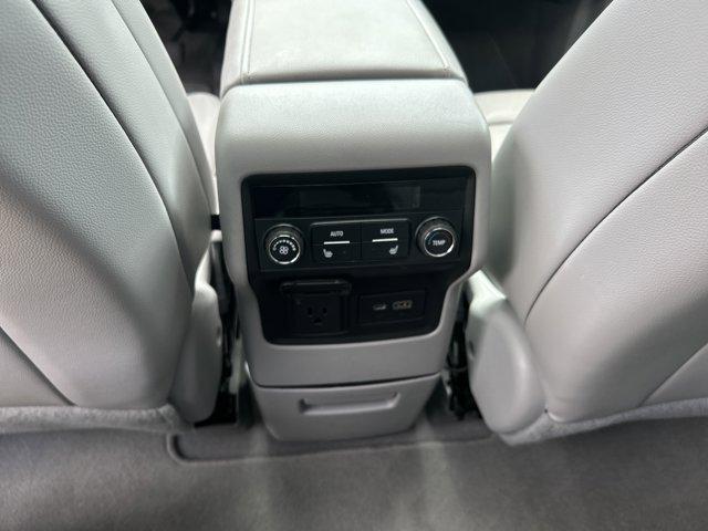2021 GMC Acadia AWD SLT