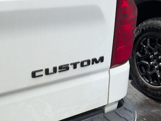 2023 Chevrolet Silverado 1500 2WD Crew Cab Short Bed Custom
