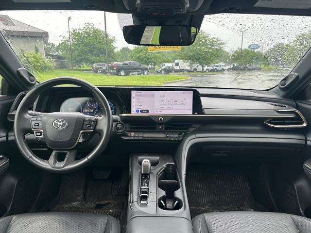 2023 Toyota Crown Platinum