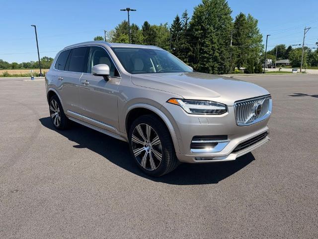 2024 Volvo XC90 B6 Plus Bright Theme 6-Seater