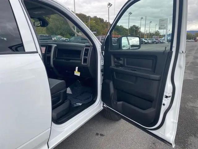 2023 Ram 1500 Classic Tradesman Crew Cab 4x4 5'7" Box