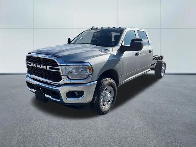 2023 Ram 3500 Tradesman/SLT