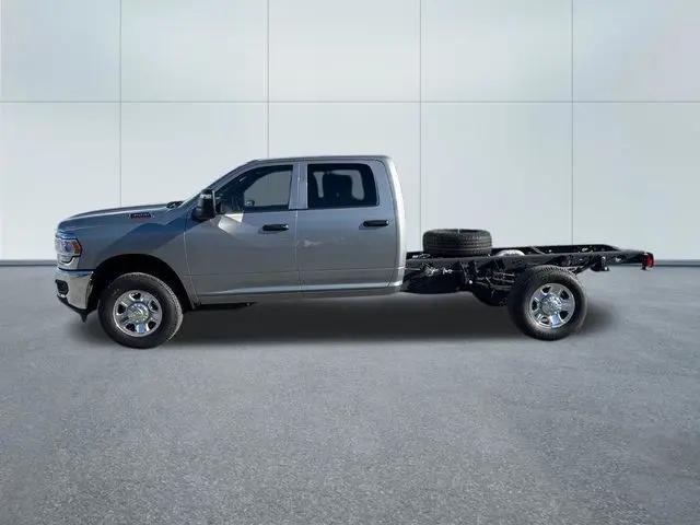 2023 Ram 3500 Tradesman/SLT