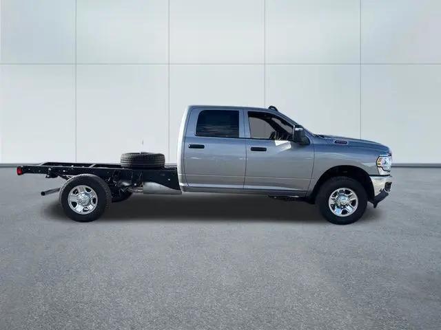 2023 Ram 3500 Tradesman/SLT