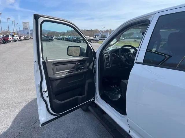 2023 Ram 1500 Classic Tradesman Crew Cab 4x4 5'7" Box
