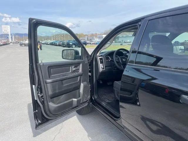 2023 Ram 1500 Classic Tradesman Crew Cab 4x4 5'7" Box