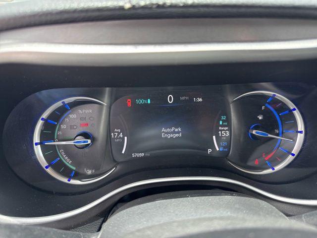 2024 Chrysler Pacifica Hybrid Select