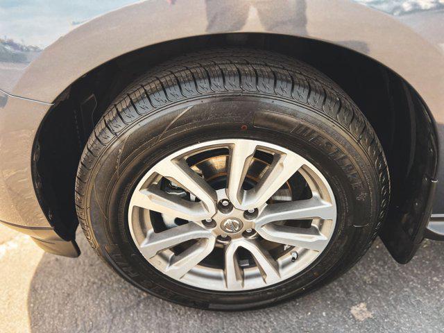 2014 Nissan Pathfinder SL