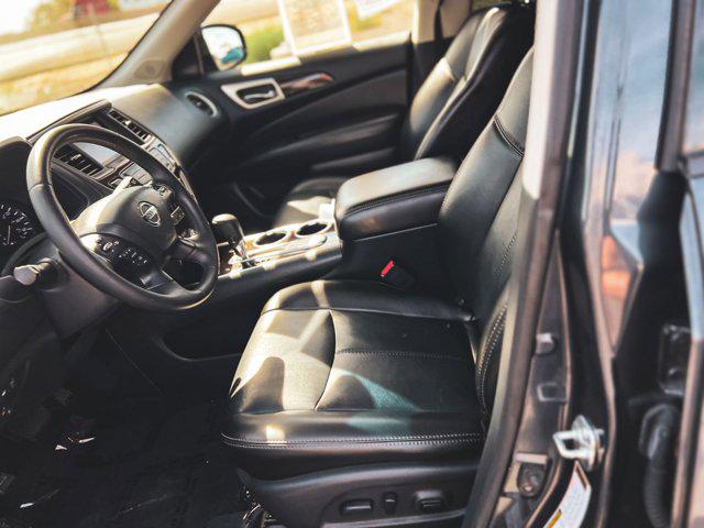 2014 Nissan Pathfinder SL