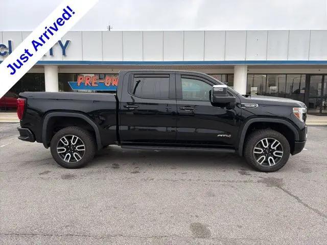 2022 GMC Sierra 1500 Limited 4WD Crew Cab Short Box AT4