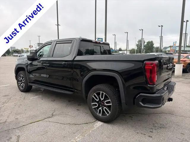 2022 GMC Sierra 1500 Limited 4WD Crew Cab Short Box AT4