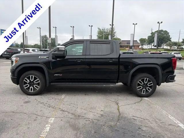 2022 GMC Sierra 1500 Limited 4WD Crew Cab Short Box AT4