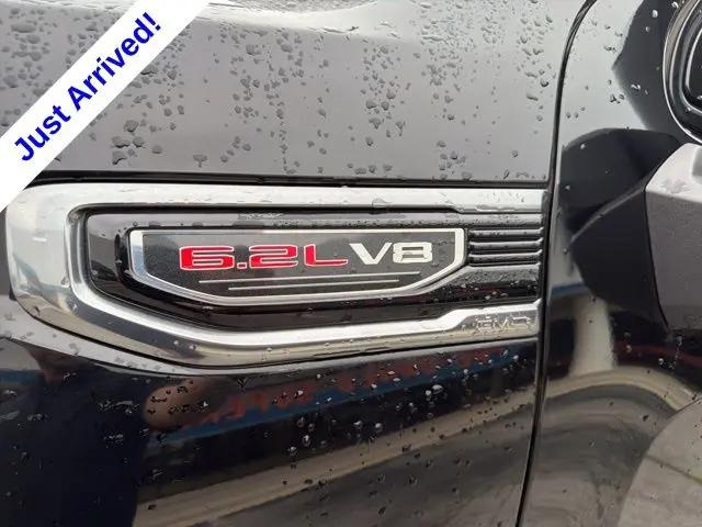 2022 GMC Sierra 1500 Limited 4WD Crew Cab Short Box AT4