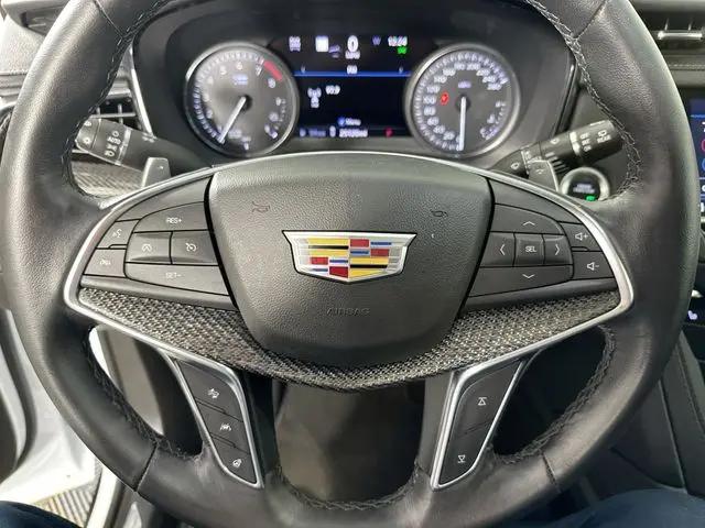 2024 Cadillac XT5 Sport