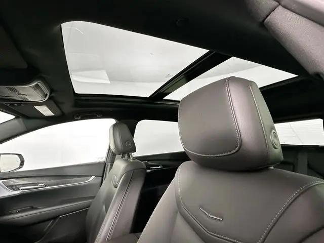 2024 Cadillac XT5 Sport