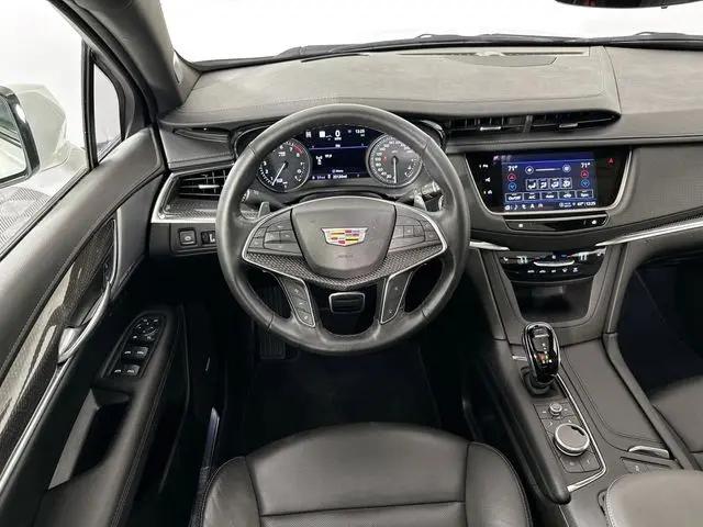 2024 Cadillac XT5 Sport