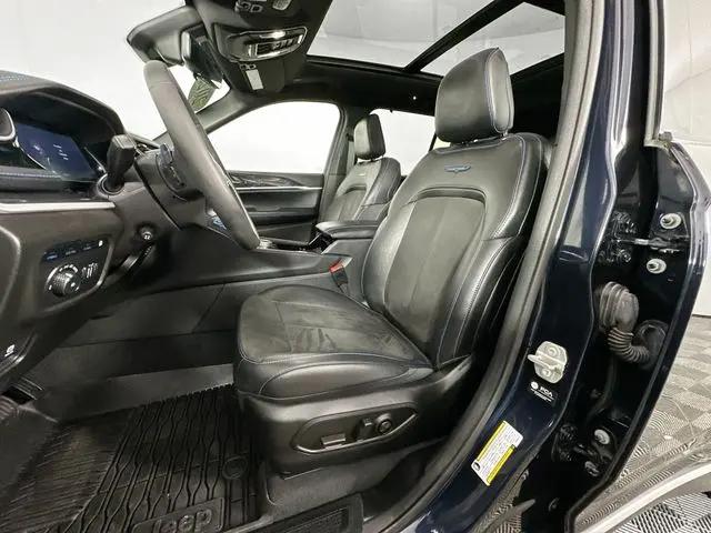 2023 Jeep Grand Cherokee Trailhawk