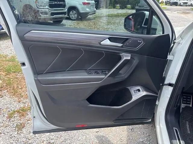 2023 Volkswagen Tiguan 2.0T SEL R-Line