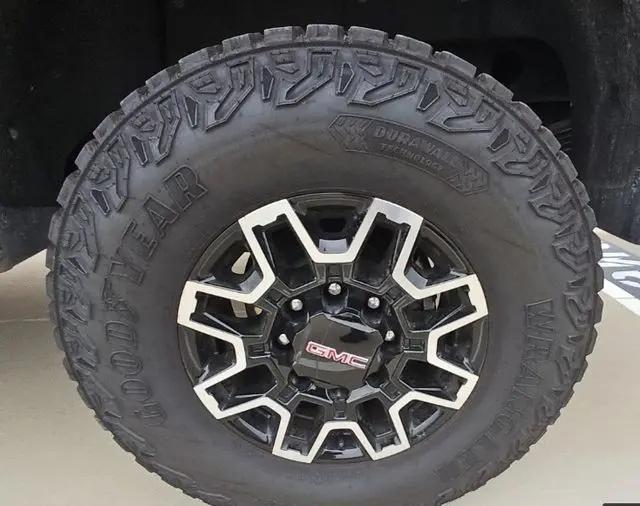 2026 GMC Sierra 2500HD Crew Cab, Standard Bed, AT4X, 4WD