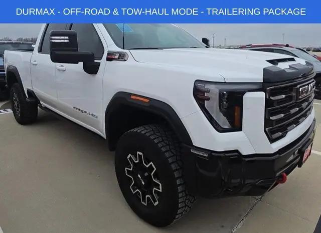 2026 GMC Sierra 2500HD Crew Cab, Standard Bed, AT4X, 4WD for sale in Bloomington, IL