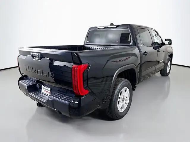 2026 Toyota Tundra SR5 CrewMax 5.5' Bed