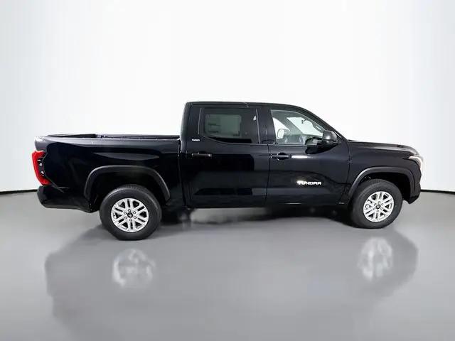2026 Toyota Tundra SR5 CrewMax 5.5' Bed