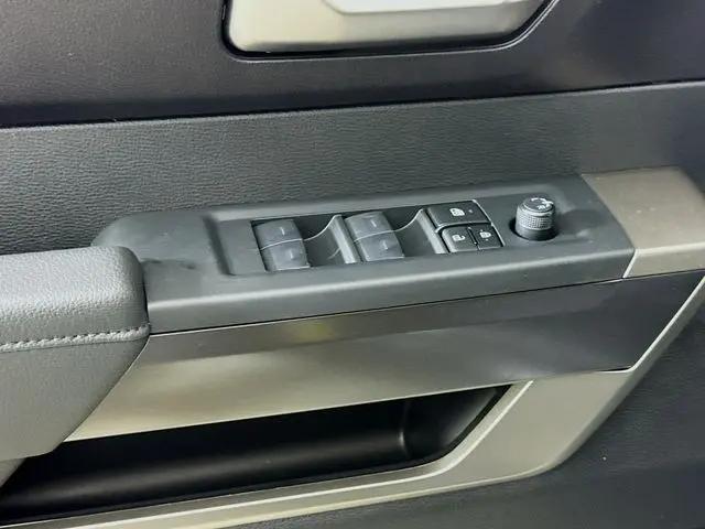 2026 Toyota Tundra SR5 CrewMax 5.5' Bed