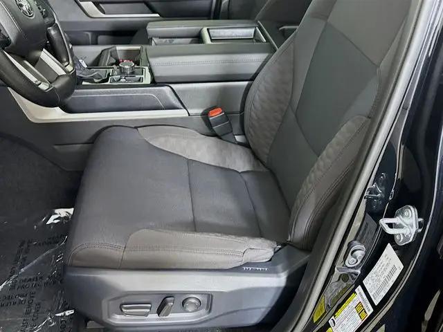 2026 Toyota Tundra SR5 CrewMax 5.5' Bed