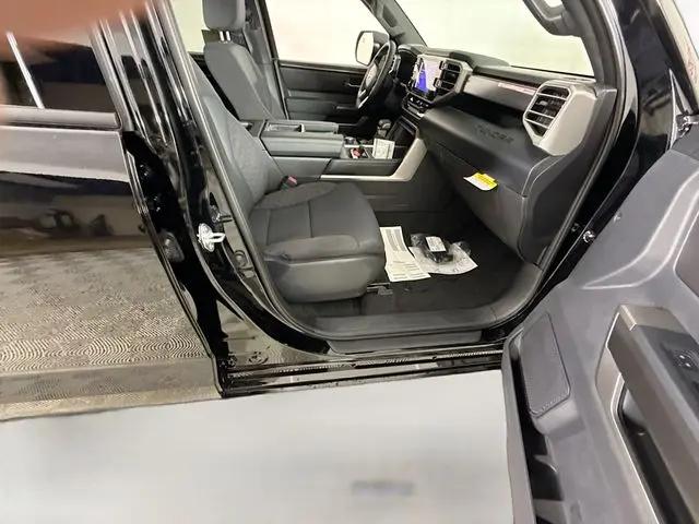 2026 Toyota Tundra SR5 CrewMax 5.5' Bed